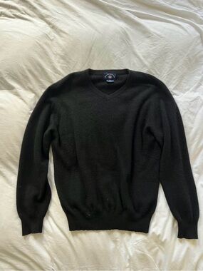 Black Cashmere V-Neck Sweater - Classic 100% soft cashmere